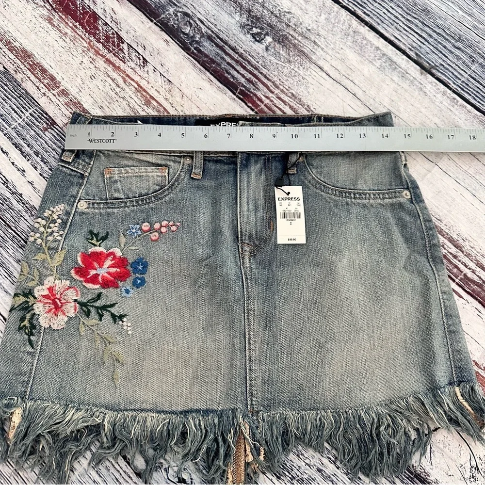NWT Express Floral Embroidered Denim Mini Skirt $59